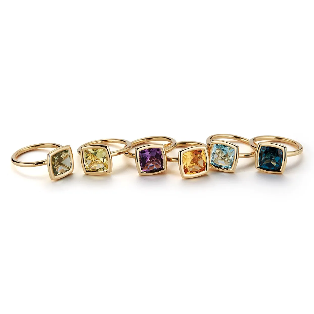 A & Furst - Gaia - Medium Stackable Ring with Swiss Blue Topaz, 18k Yellow Gold