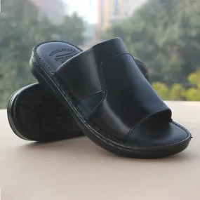 Black medicated slippers