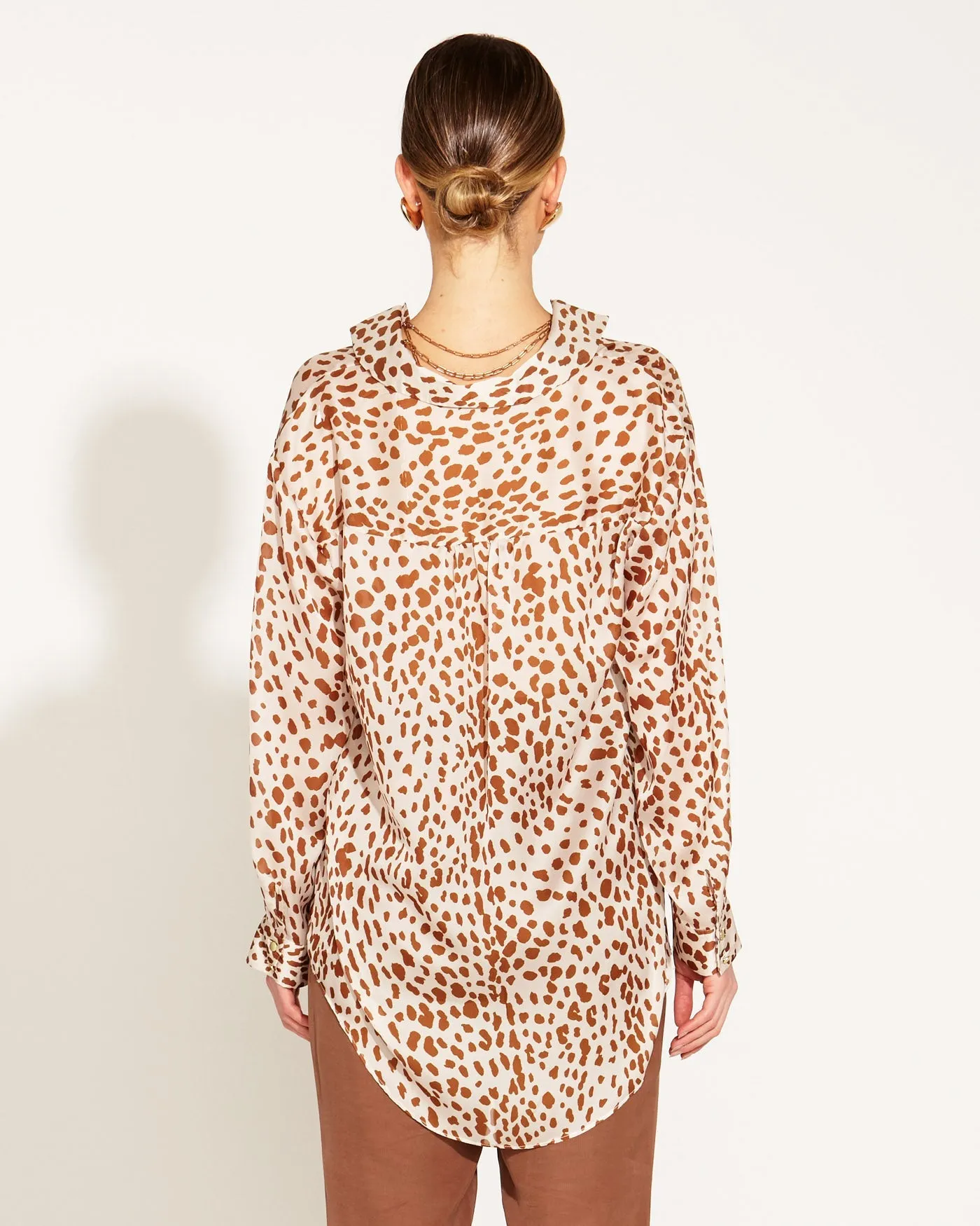 Fate   Becker True to Life Shirt - Giraffe Print