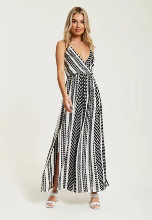 Liquorish Aztec Jacquard Maxi Dress In White And Black