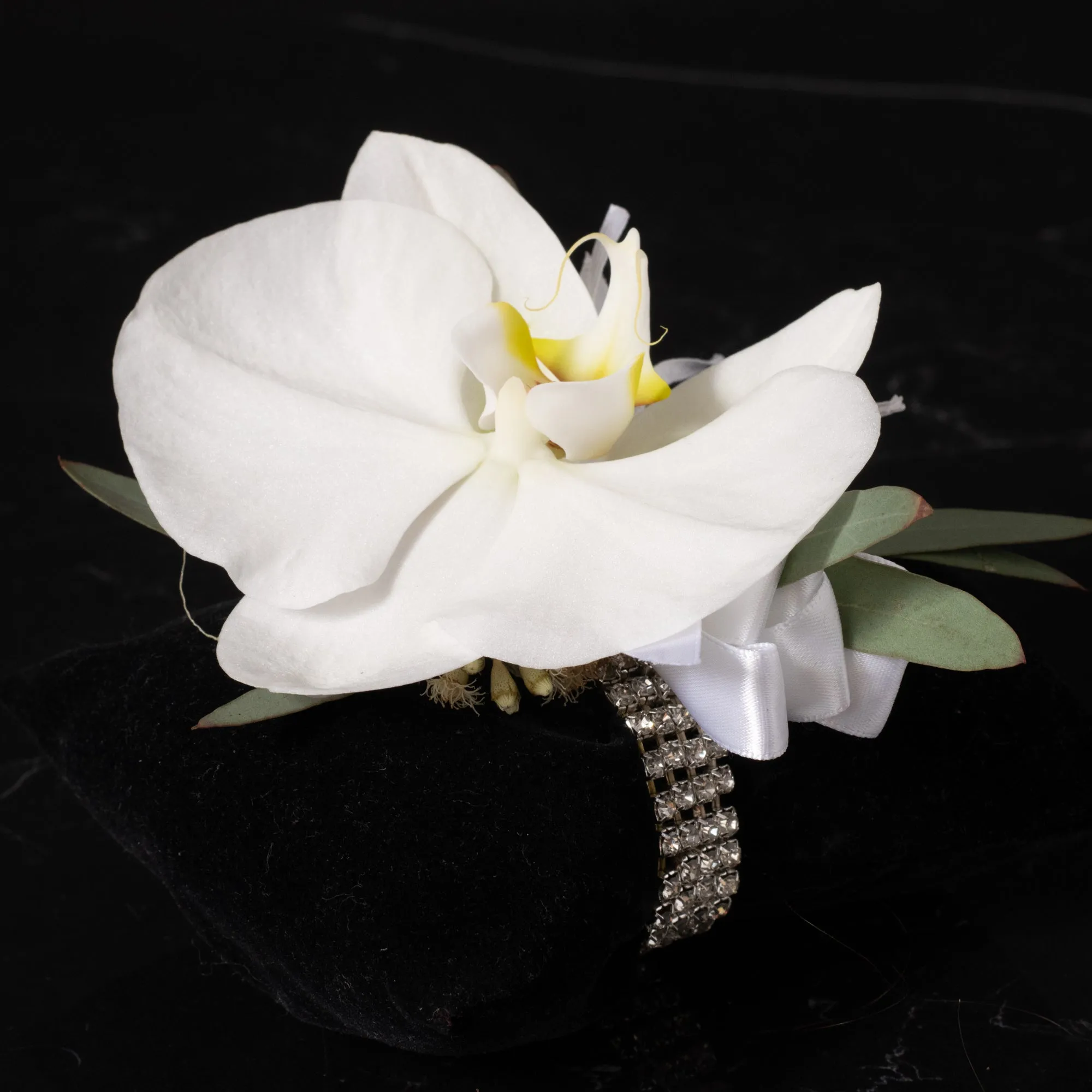 Modern Pure Boutonniere and Corsage