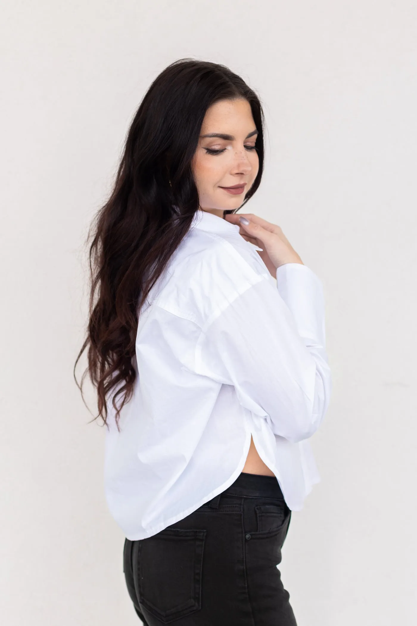 PAIGE WHITE BUTTON UP