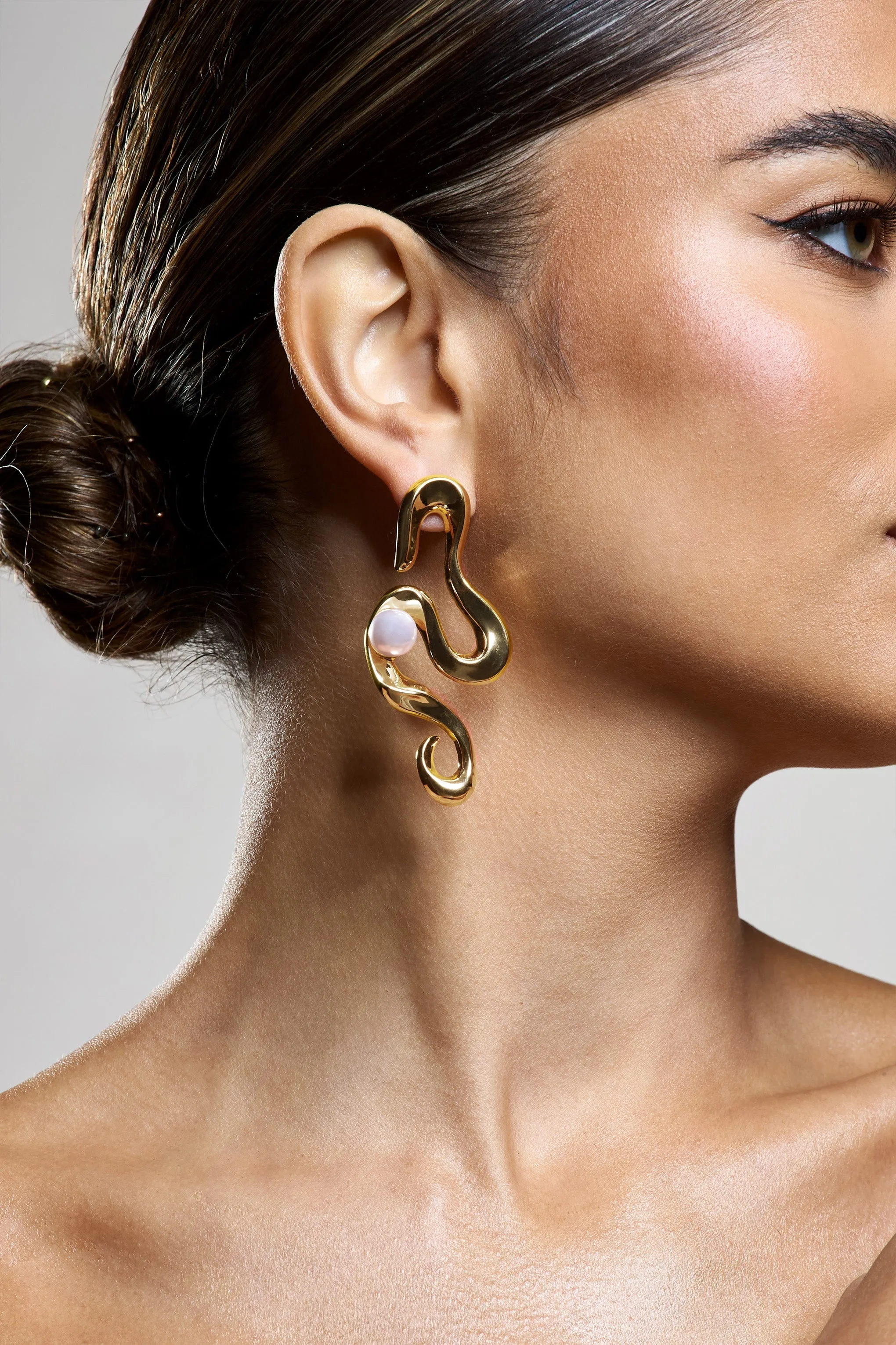 Rowan | Gold Twist Statement Pearl Earrings