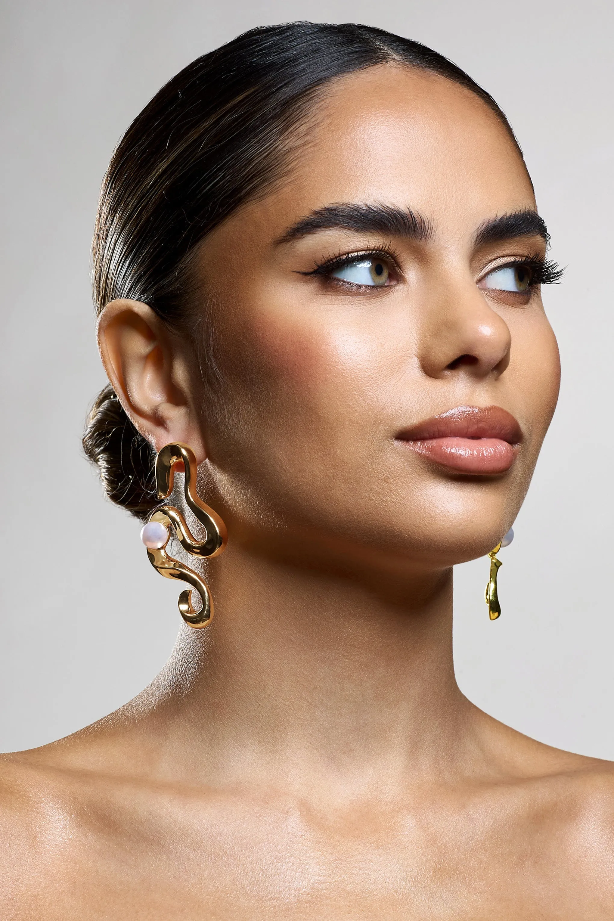 Rowan | Gold Twist Statement Pearl Earrings