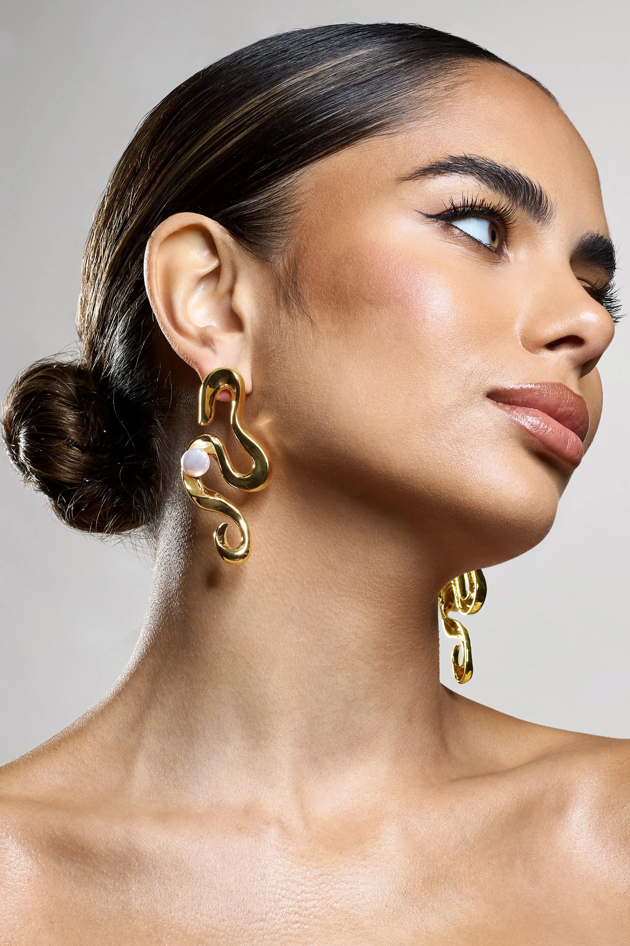 Rowan | Gold Twist Statement Pearl Earrings