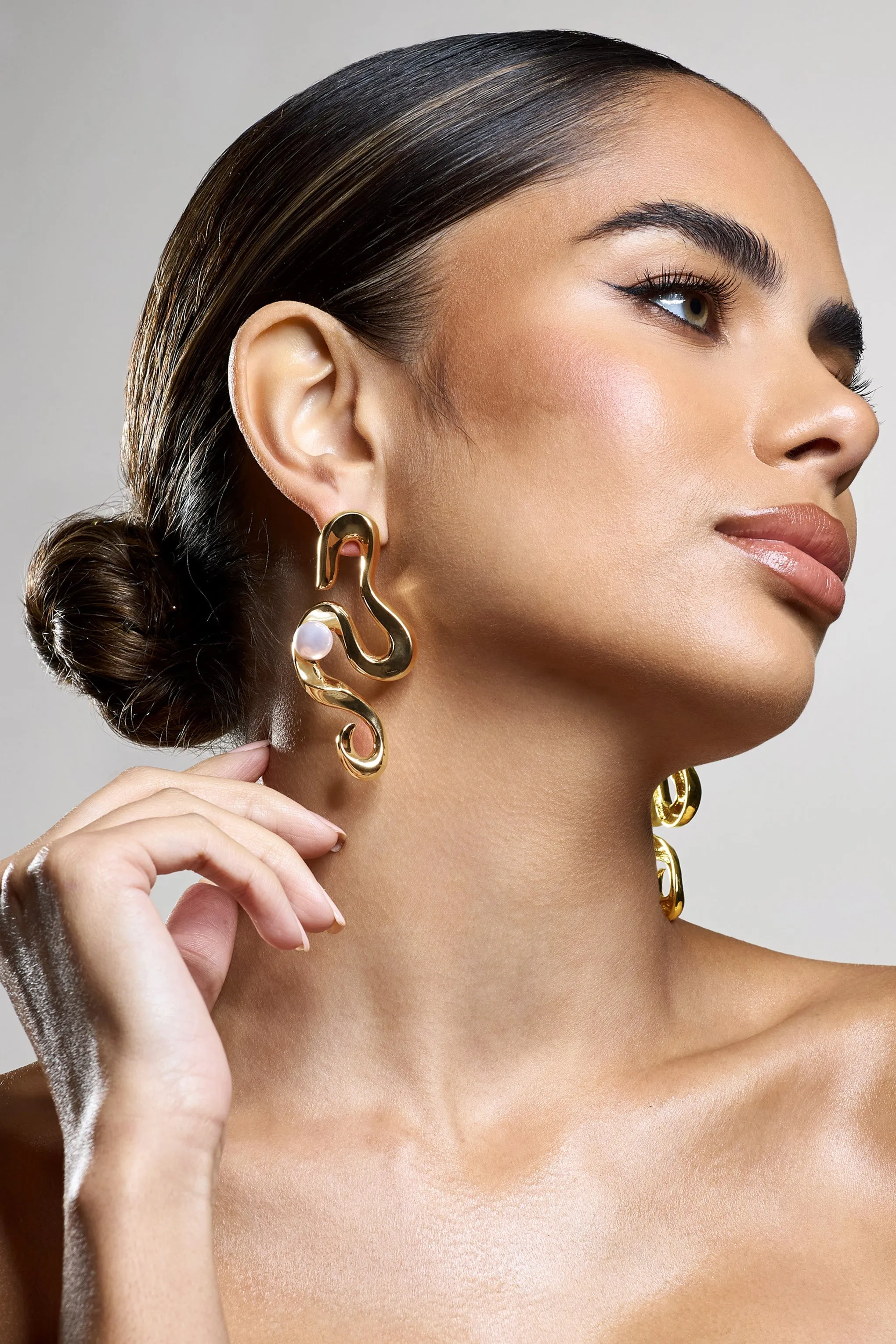 Rowan | Gold Twist Statement Pearl Earrings